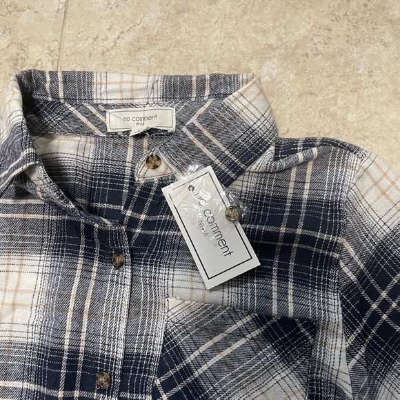 NWT no comment long sleeves plaid button down tunic/shirt dress. Size medium - Picture 5 of 7